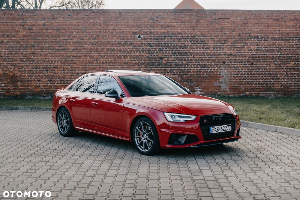 Audi S4 Limousine - 1