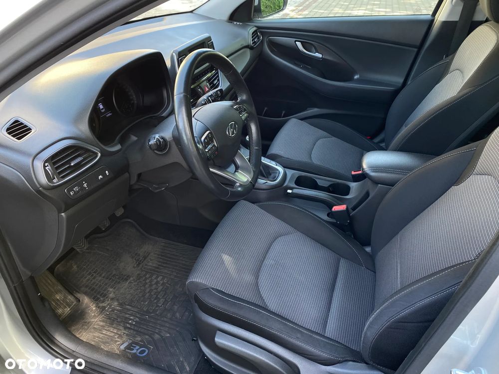Hyundai i30 1.4 Classic + - 12