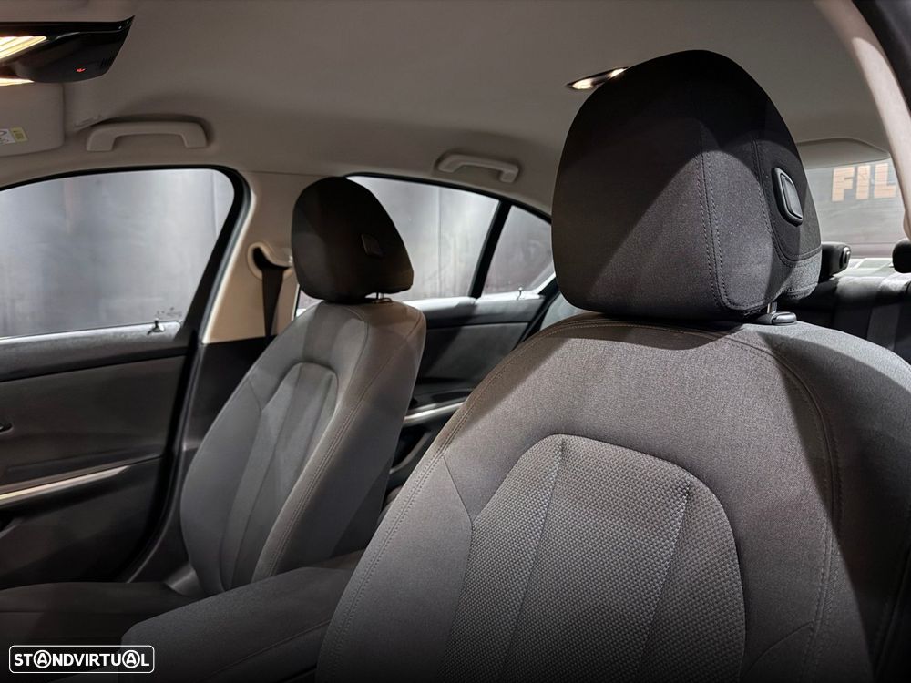 BMW 330 e Corporate Edition Auto - 15