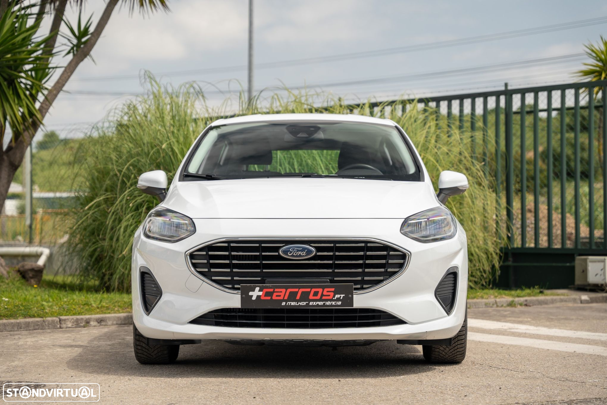 Ford Fiesta 1.0 EcoBoost MHEV Vignale - 2
