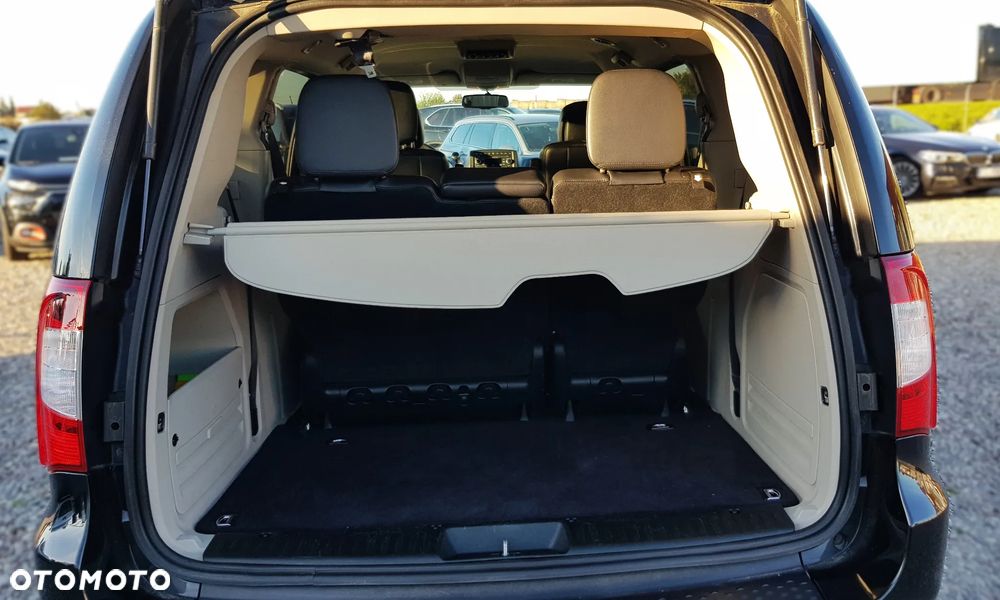 Lancia Voyager 2.8CRD Gold - 27