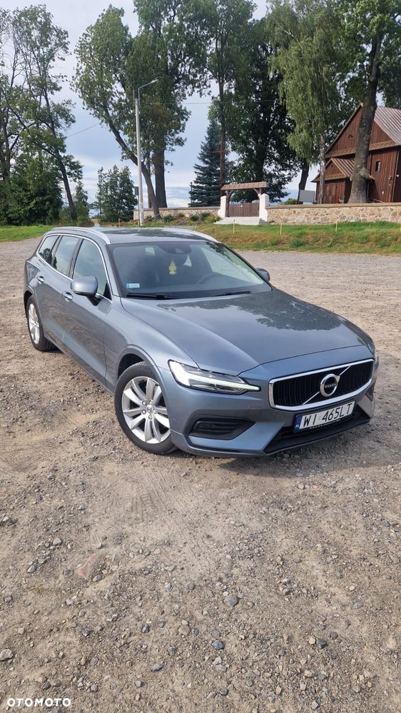 Volvo V60 D4 Momentum - 1