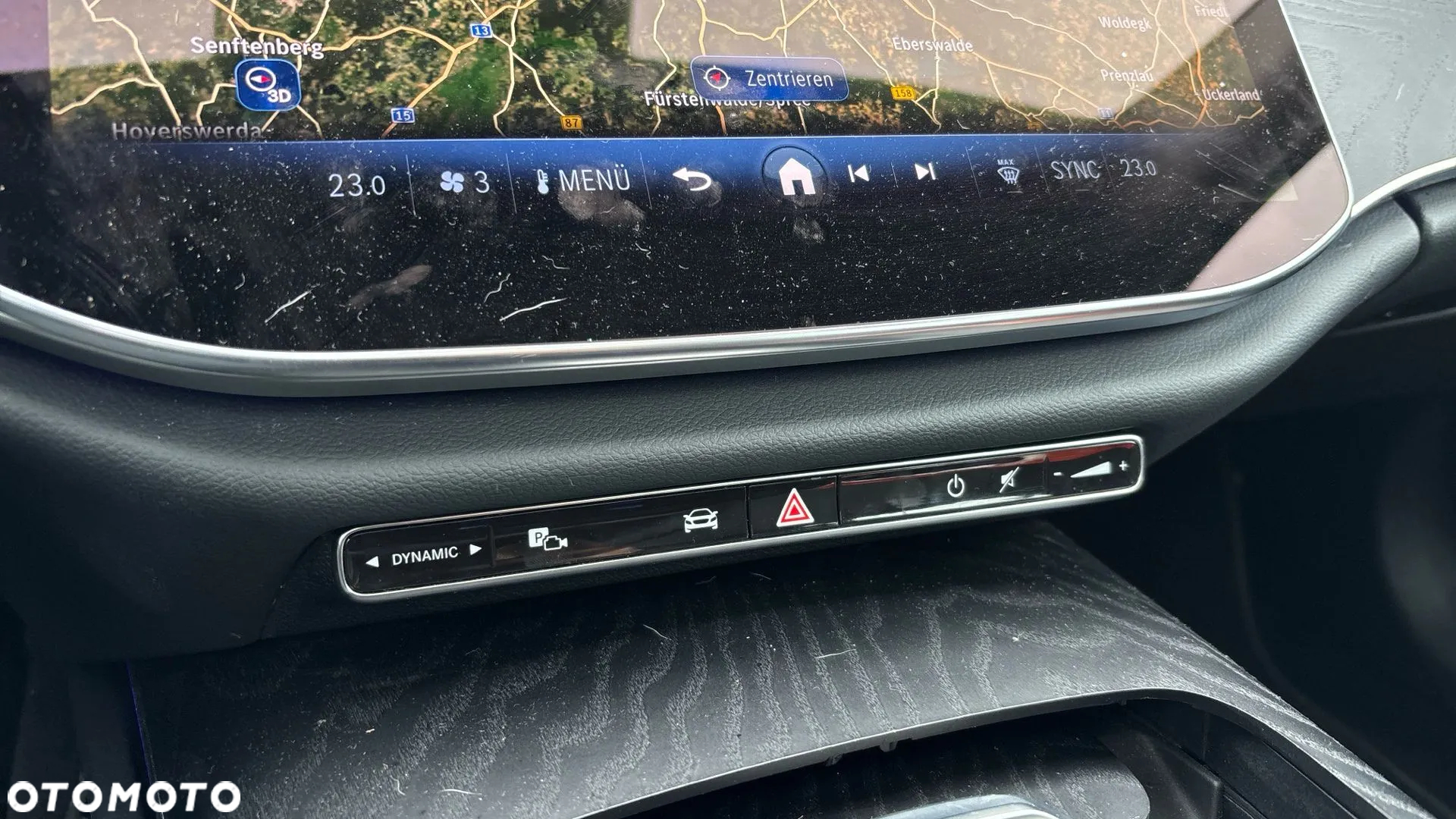 Mercedes-Benz Klasa E 220 d T 9G-TRONIC - 13