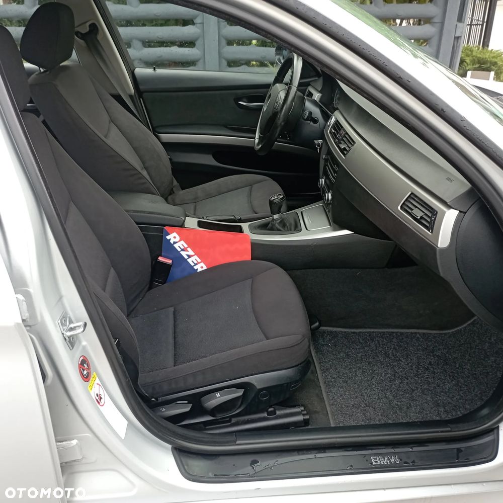 BMW Seria 3 ver-1-4-tsi-green-tec-ambition - 16