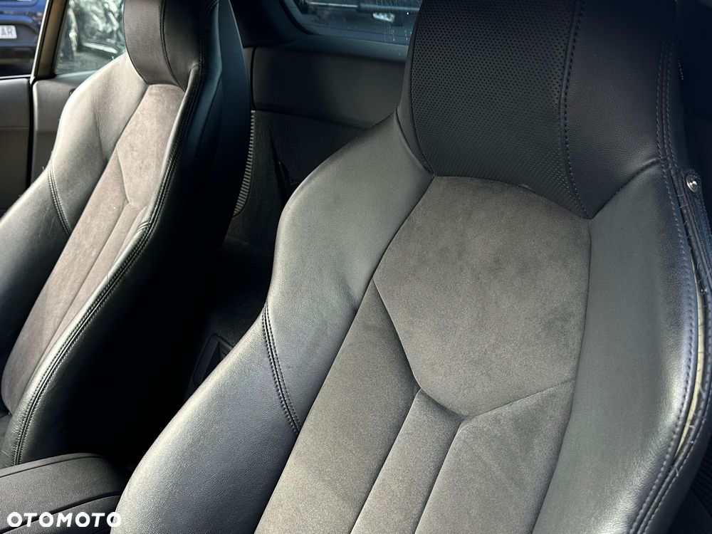 Audi R8 Coupé V10 RWD - 21