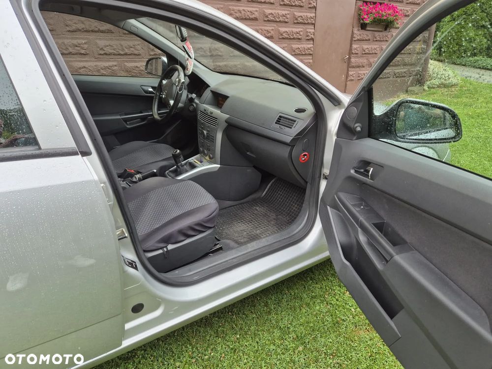 Opel Astra - 17