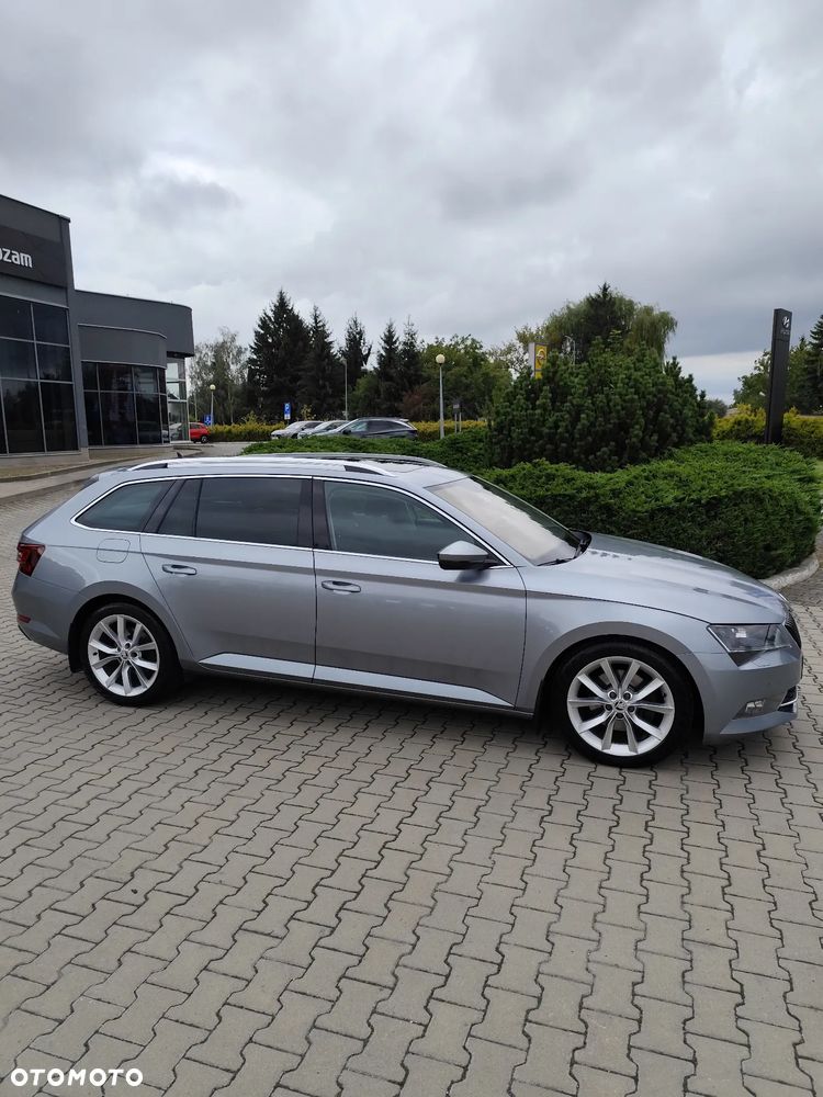 Skoda Superb 2.0 TDI Style DSG - 4