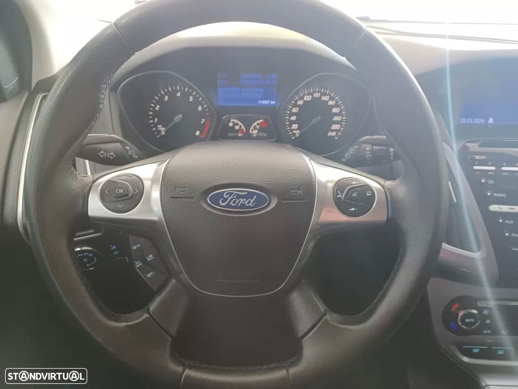 Ford Focus 1.0 EcoBoost S&S TITANIUM - 21