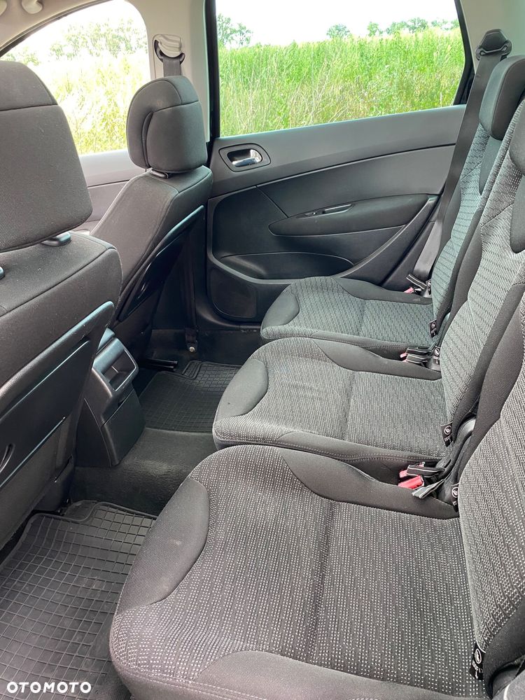 Peugeot 308 - 13