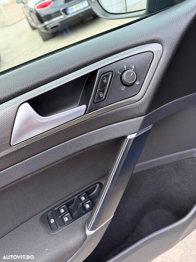 Volkswagen Golf 2.0 TDI 116CP Life - 11