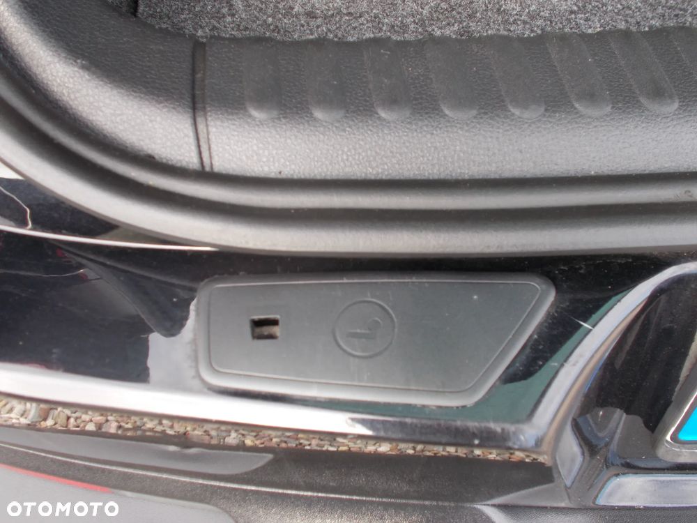 Volkswagen Tiguan 2.0 TDI 4Mot R-Style DSG - 12