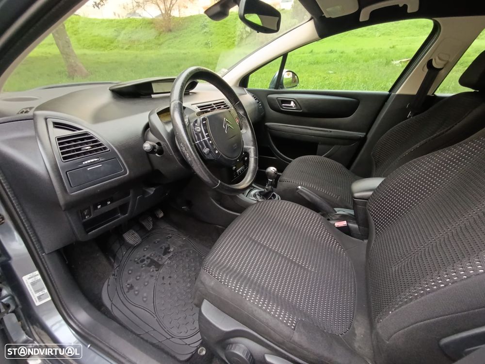 Citroën C4 1.6 HDi Exclusive - 15