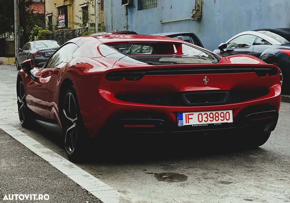 Ferrari 296 GTS - 8