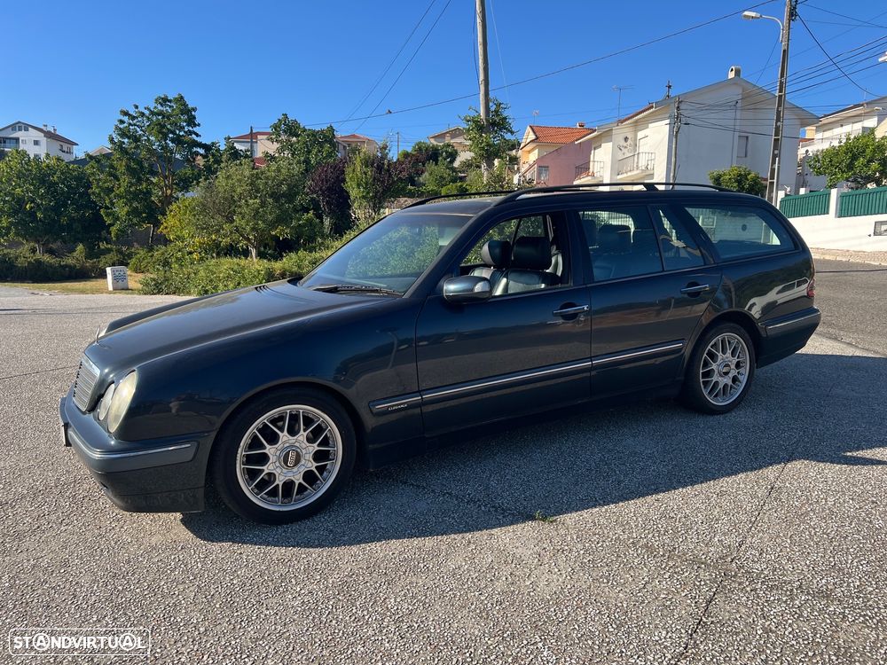 Mercedes-Benz E 220 - 15