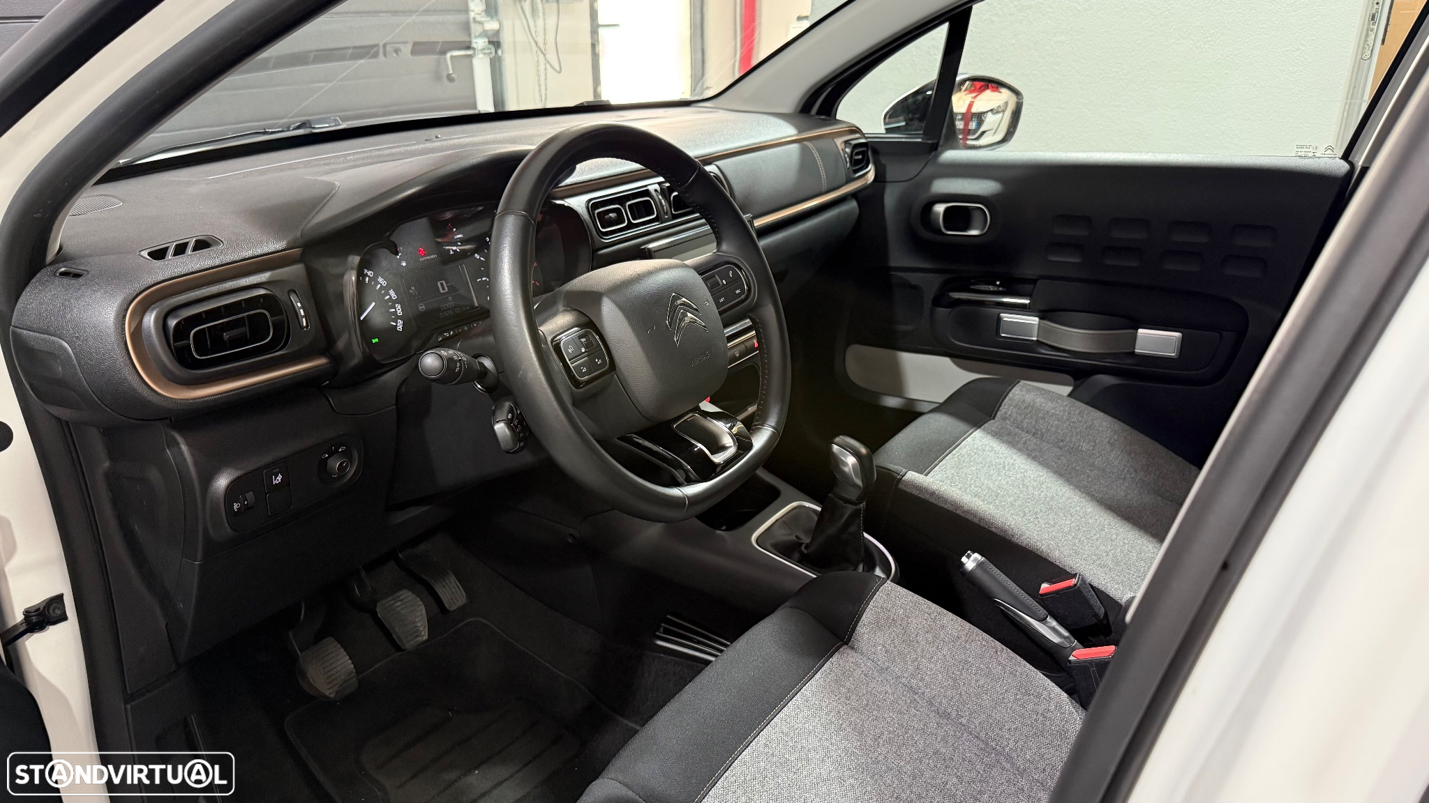 Citroën C3 1.2 PureTech Origins - 17