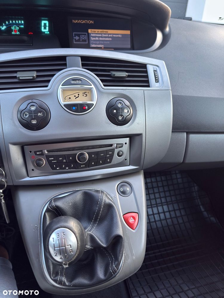 Renault Scenic 2.0 16V Privilege - 26