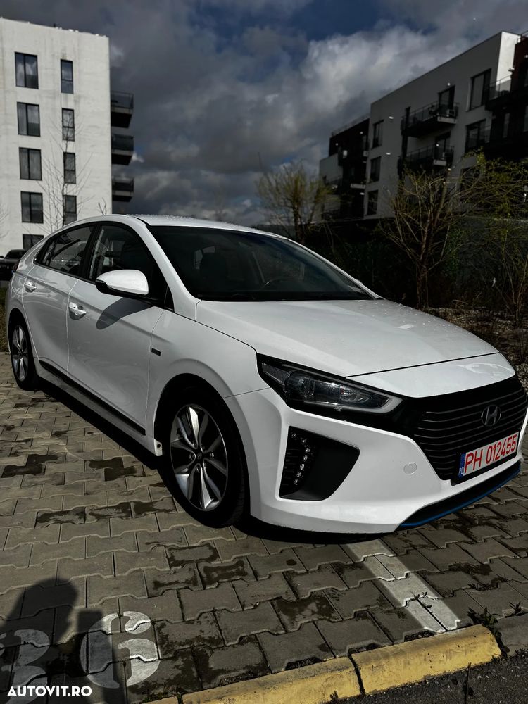 Hyundai IONIQ 1.6 GDI Premium - 3