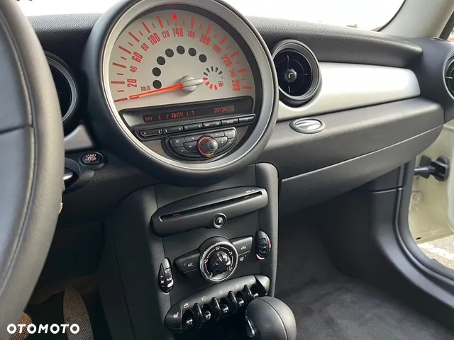 MINI Cooper Standard - 20