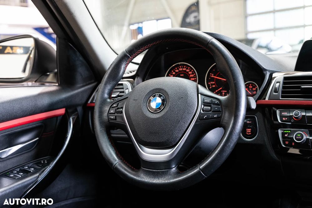 BMW Seria 3 318d Aut. - 13