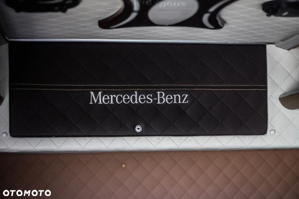 Mercedes-Benz Sprinter - 16