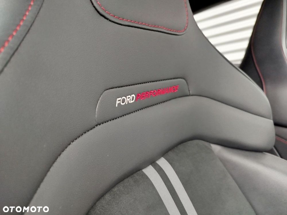 Ford Focus 2.3 EcoBoost ST X - 25