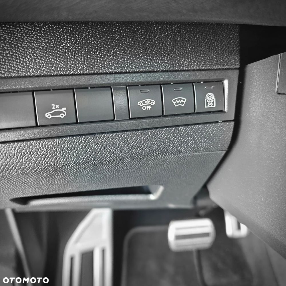 Peugeot 5008 2.0 BlueHDI GT S&S EAT8 - 28