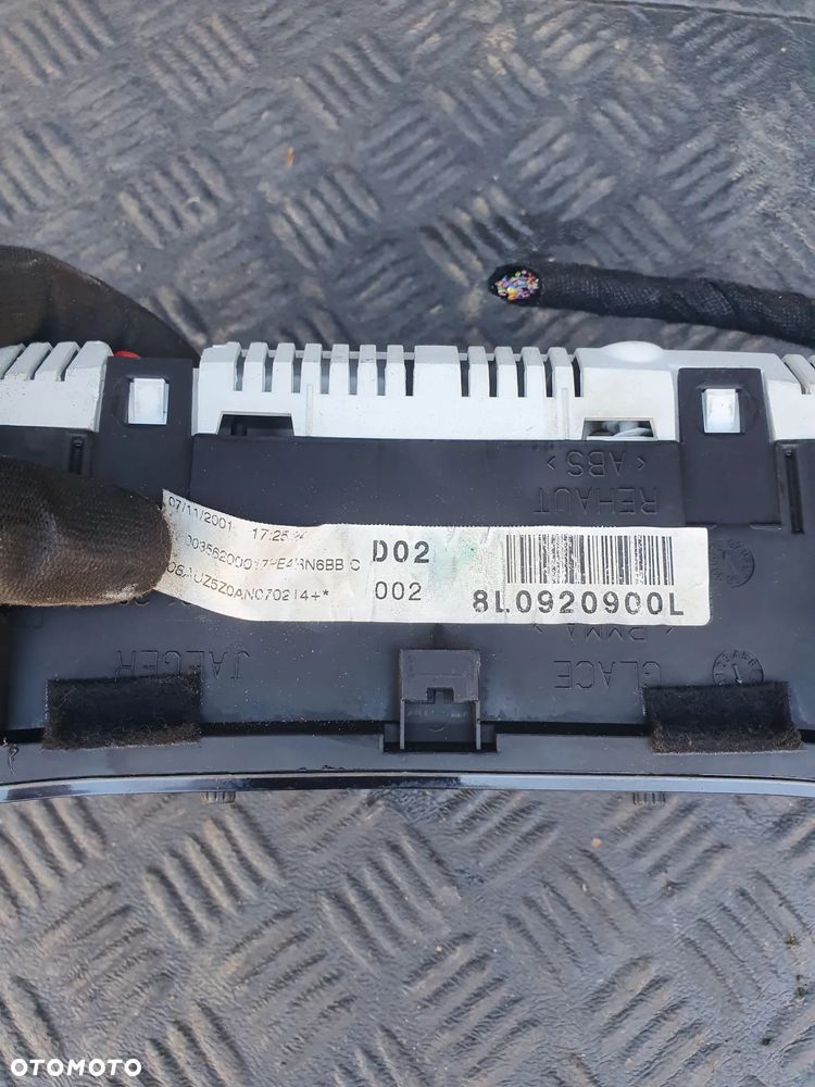 AUDI A3 8L LIFT 1.6 8V LICZNIK ZEGARY PÓŁFIS 8L0920900L EUROPA - 3