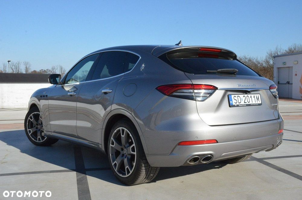 Maserati Levante MHEV Executive - 13