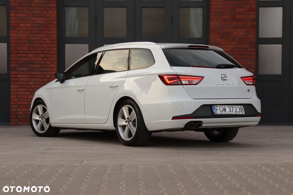 Seat Leon 2.0 TDI DPF Start&Stop DSG FR - 16