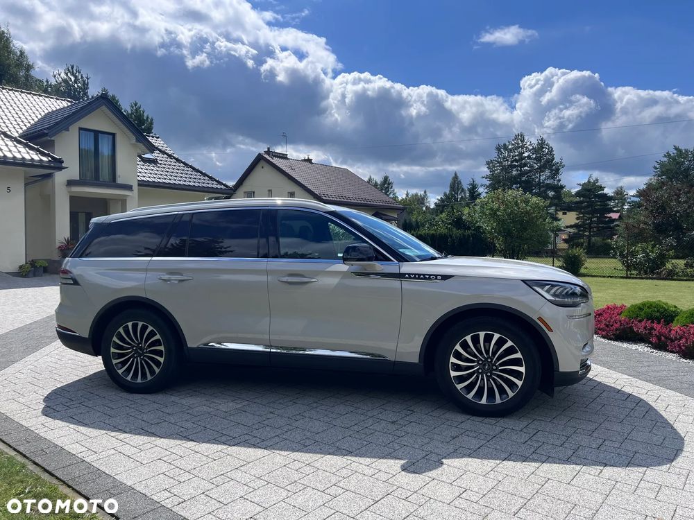 Lincoln Aviator - 4