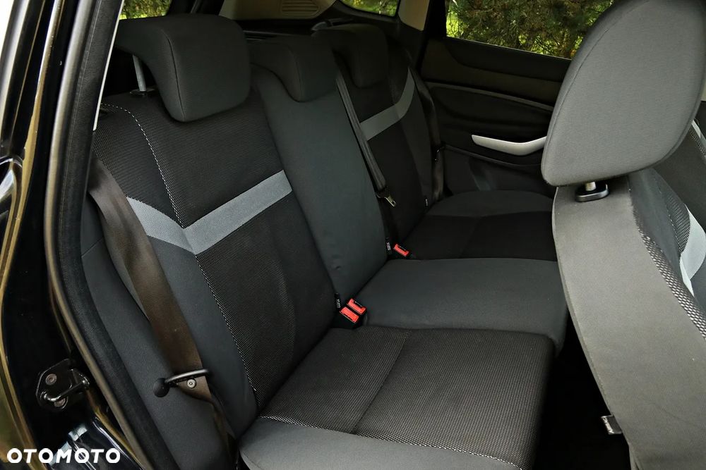 Ford Kuga 2.0 TDCi 2x4 Trend - 9
