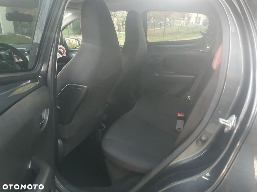 Peugeot 108 VTI 72 Top Allure - 16