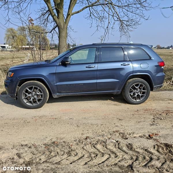 Jeep Grand Cherokee - 10
