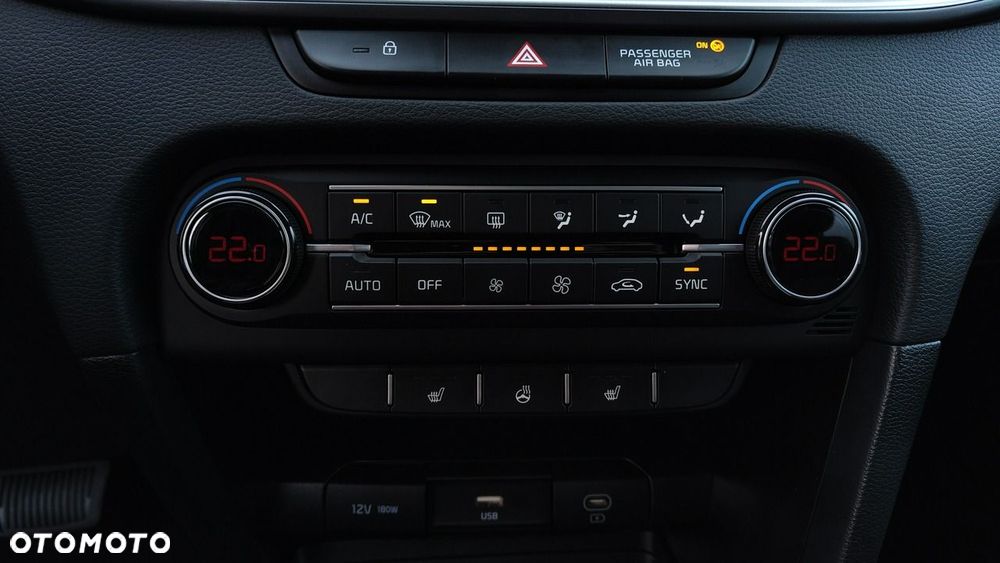 Kia XCeed - 15