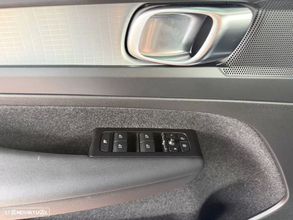 Volvo XC 40 1.5 T3 Momentum Plus Geartronic - 14