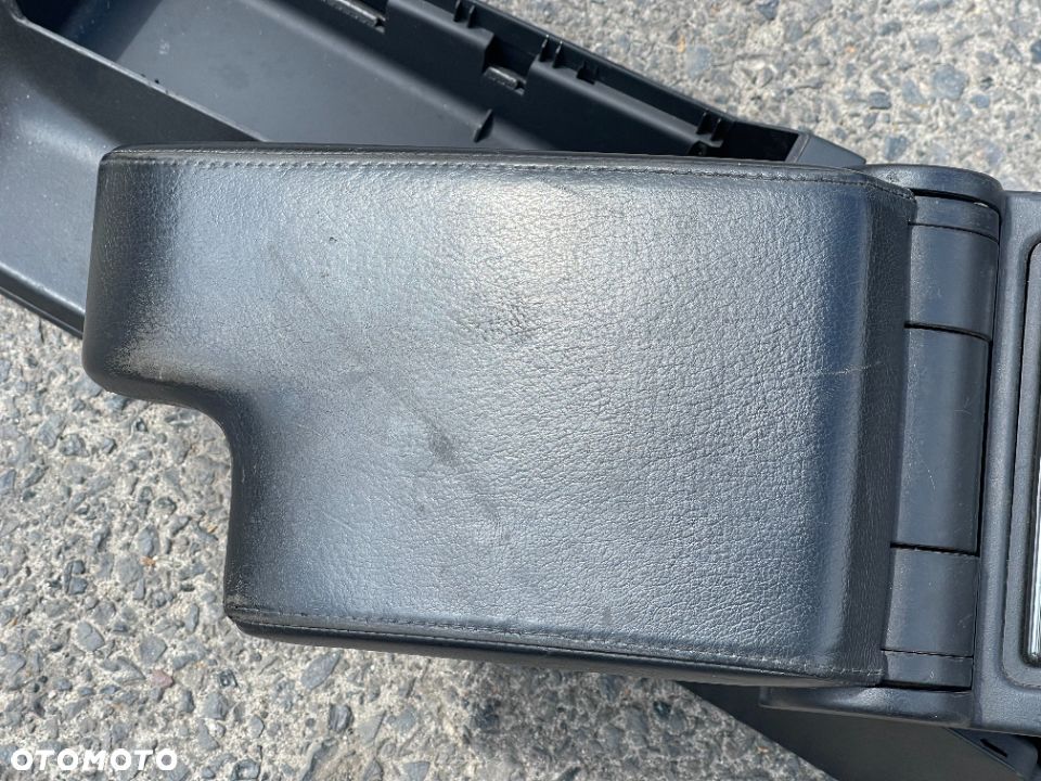 Podłokietnik Bmw e46 Europa kompletny Coupe czarny - 2