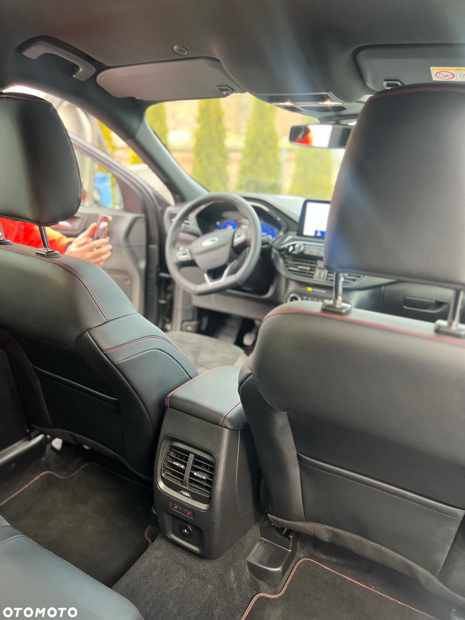 Ford Kuga - 25