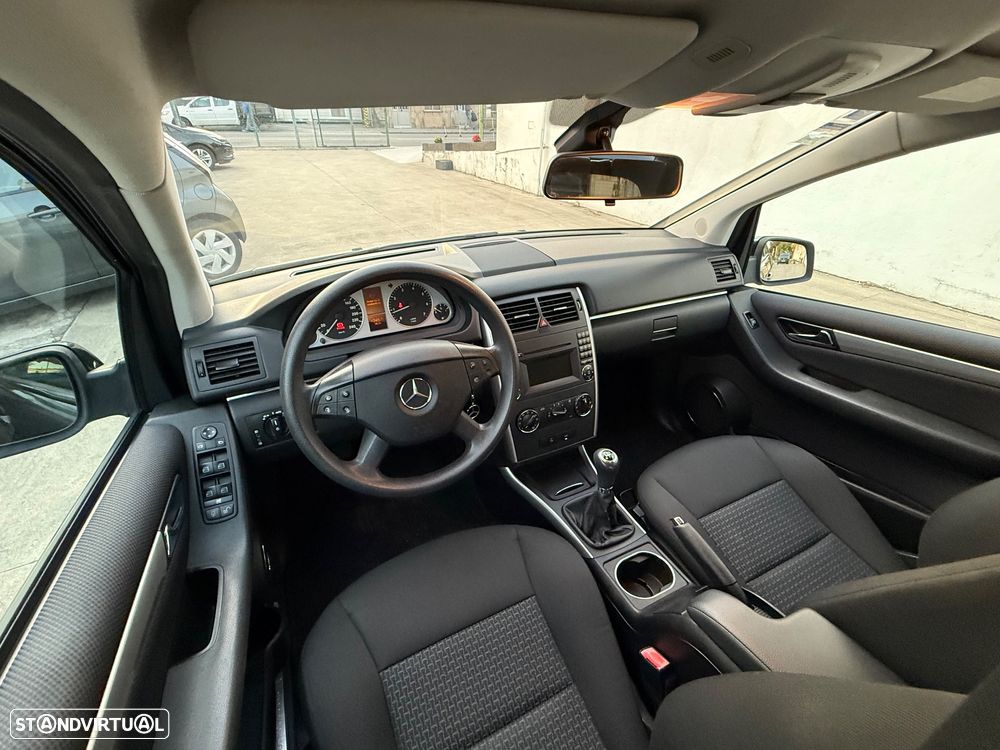 Mercedes-Benz A 160 Elegance BlueEfficiency - 19