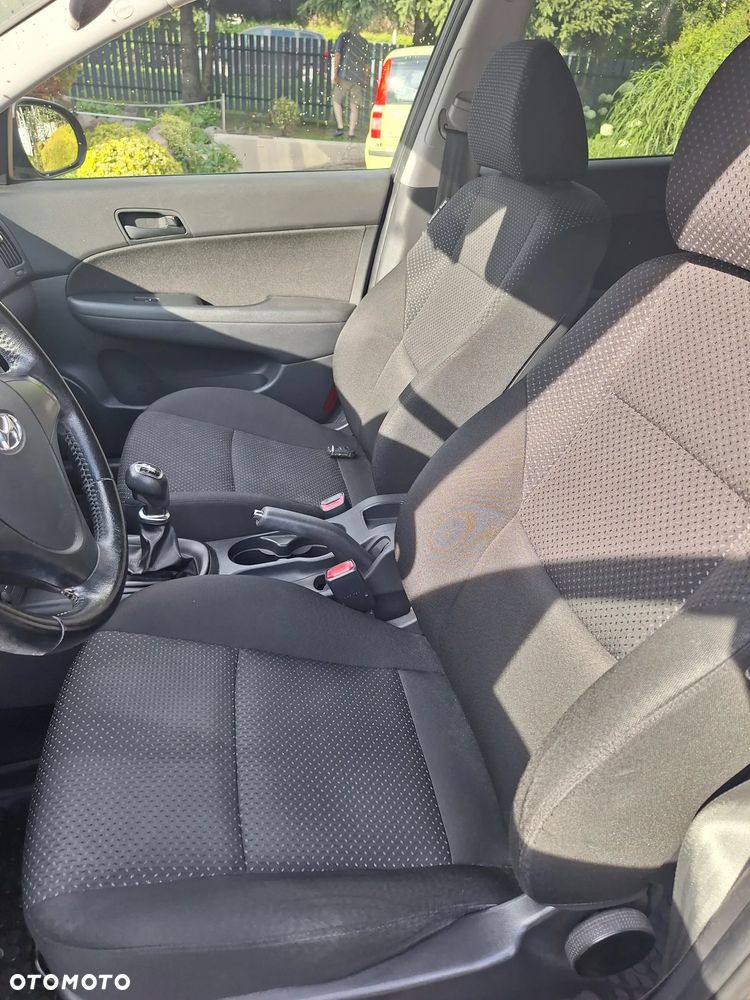 Hyundai i30 1.4 Classic + - 10