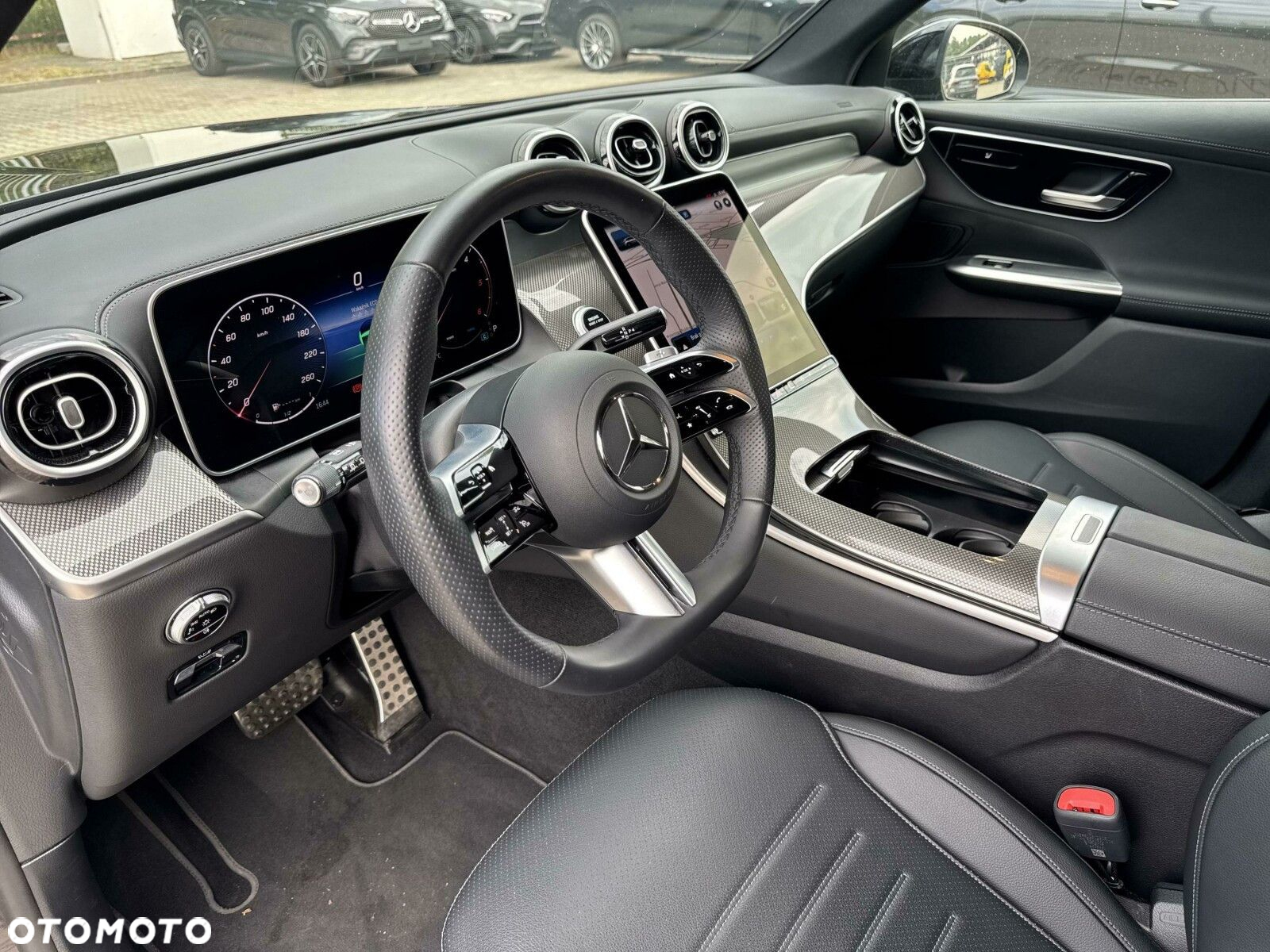 Mercedes-Benz GLC - 11