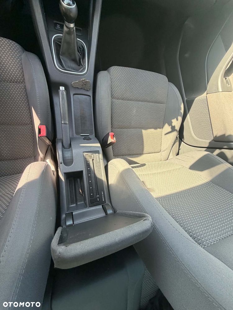 Volkswagen Golf 2.0 TDI DPF Sportline - 19