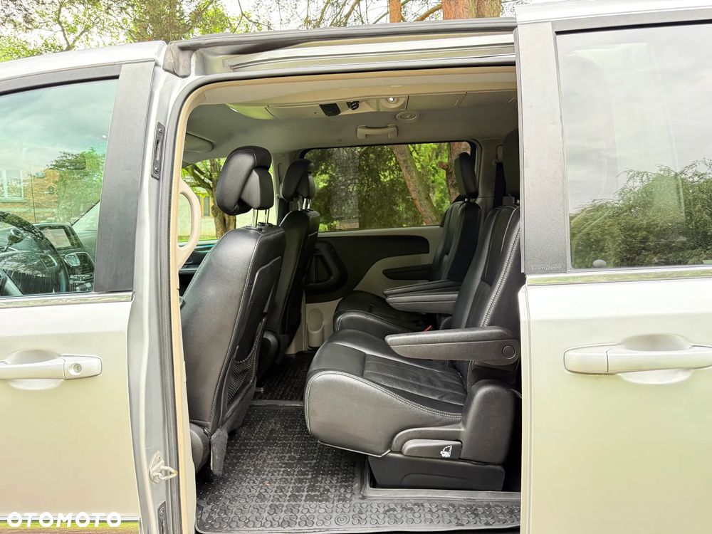 Chrysler Town & Country 3.6 Touring - 22