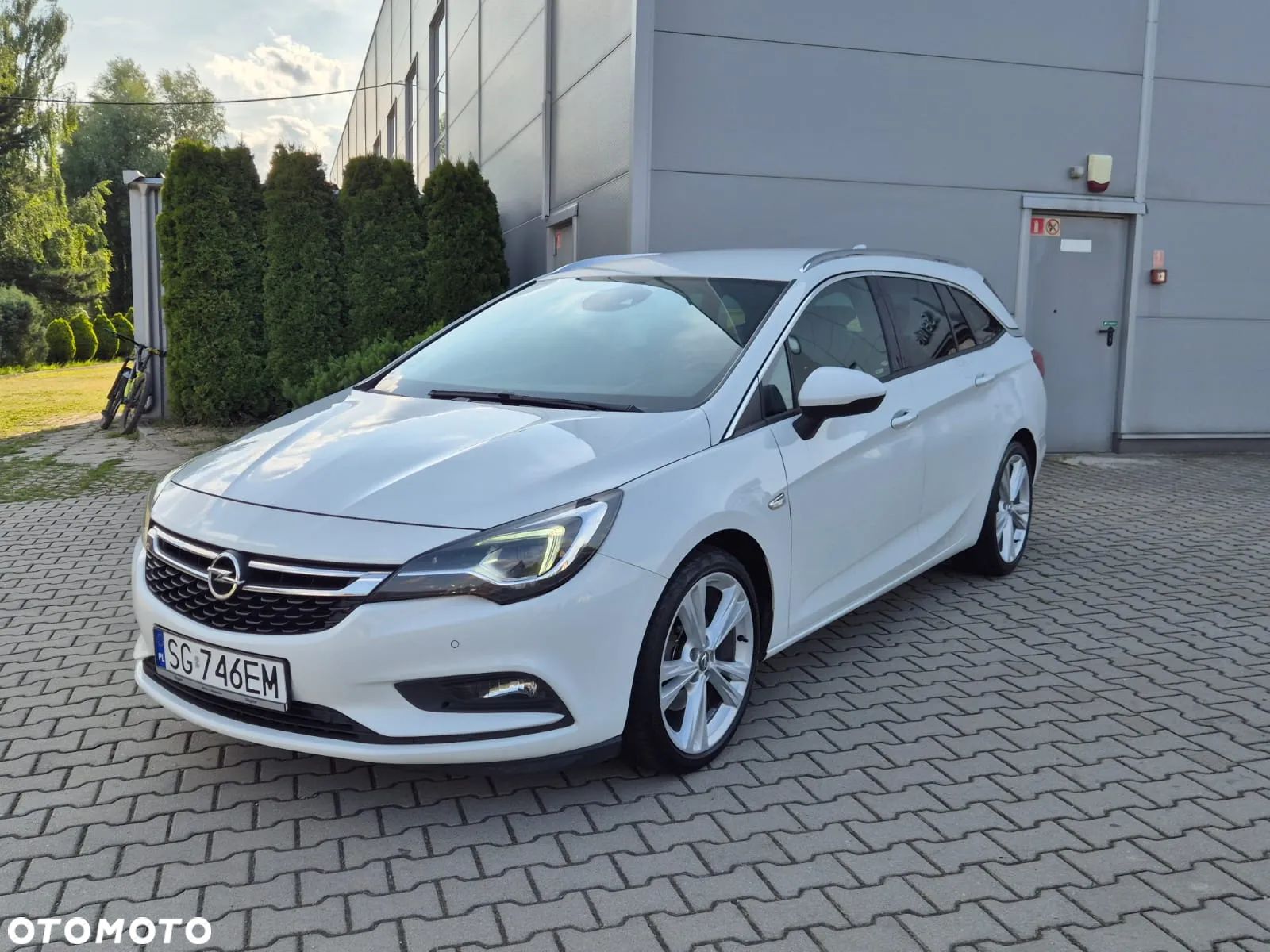 Opel Astra 1.6 BiTurbo D Start/Stop Ultimate - 1