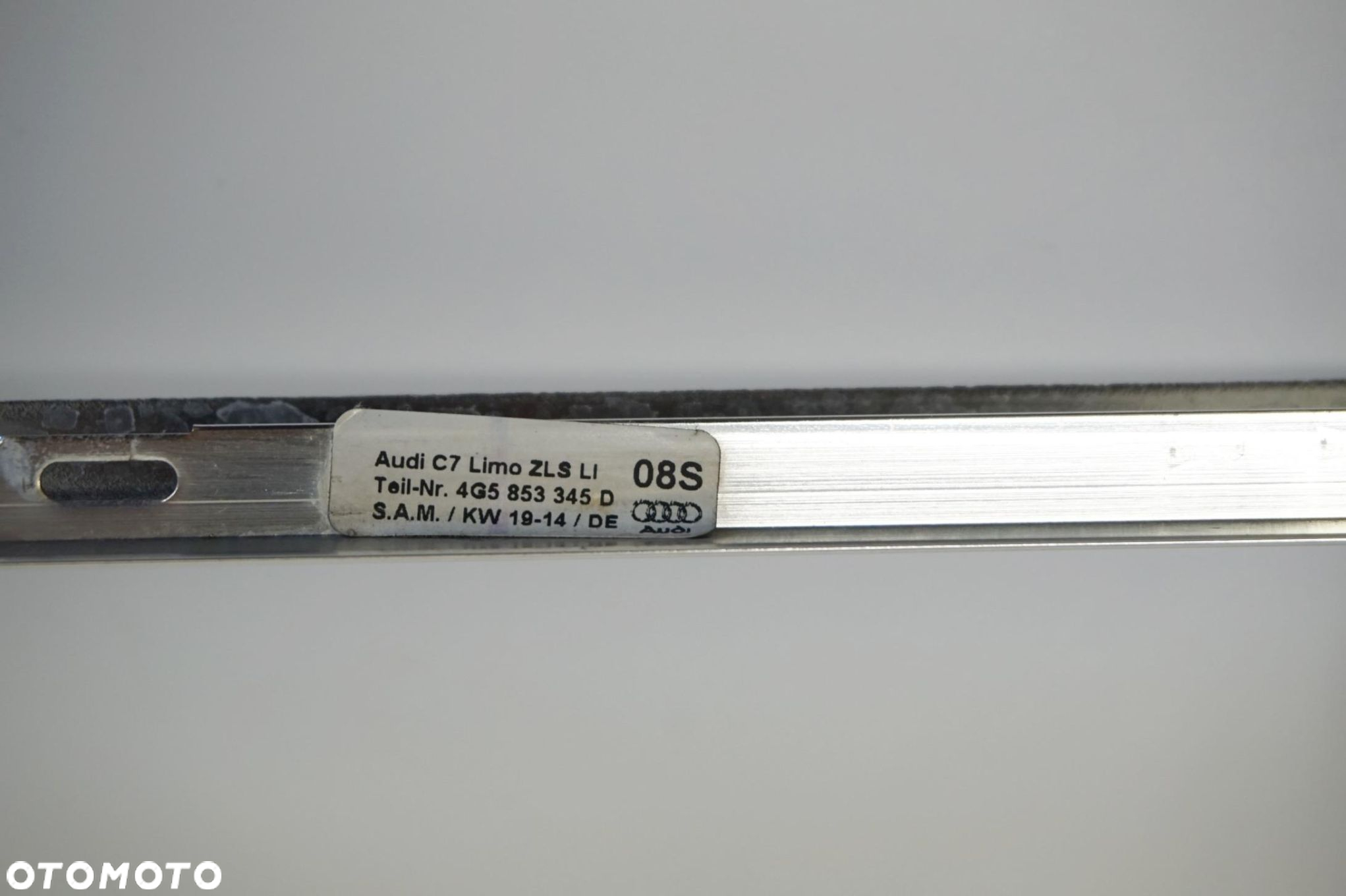 LISTWA SZYBY LEWA AUDI A6 C7 4G 3.0TFSI 4G5853345D - 2