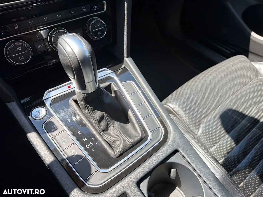 Volkswagen Passat 2.0 TDI DSG 4Motion Highline - 23