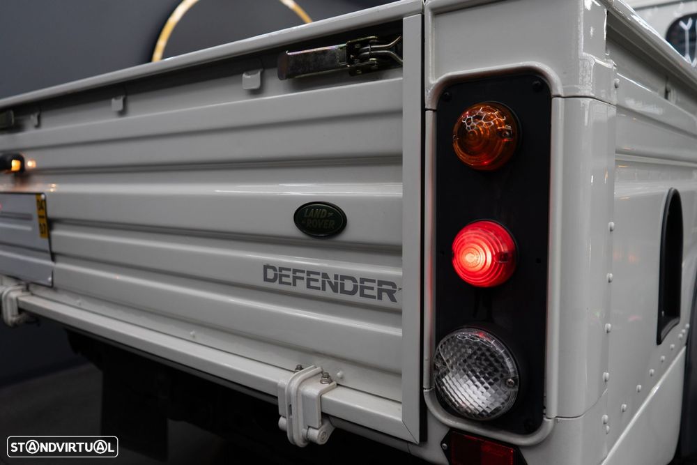 Land Rover Defender 90 2.5 TD5 Metal Top - 23
