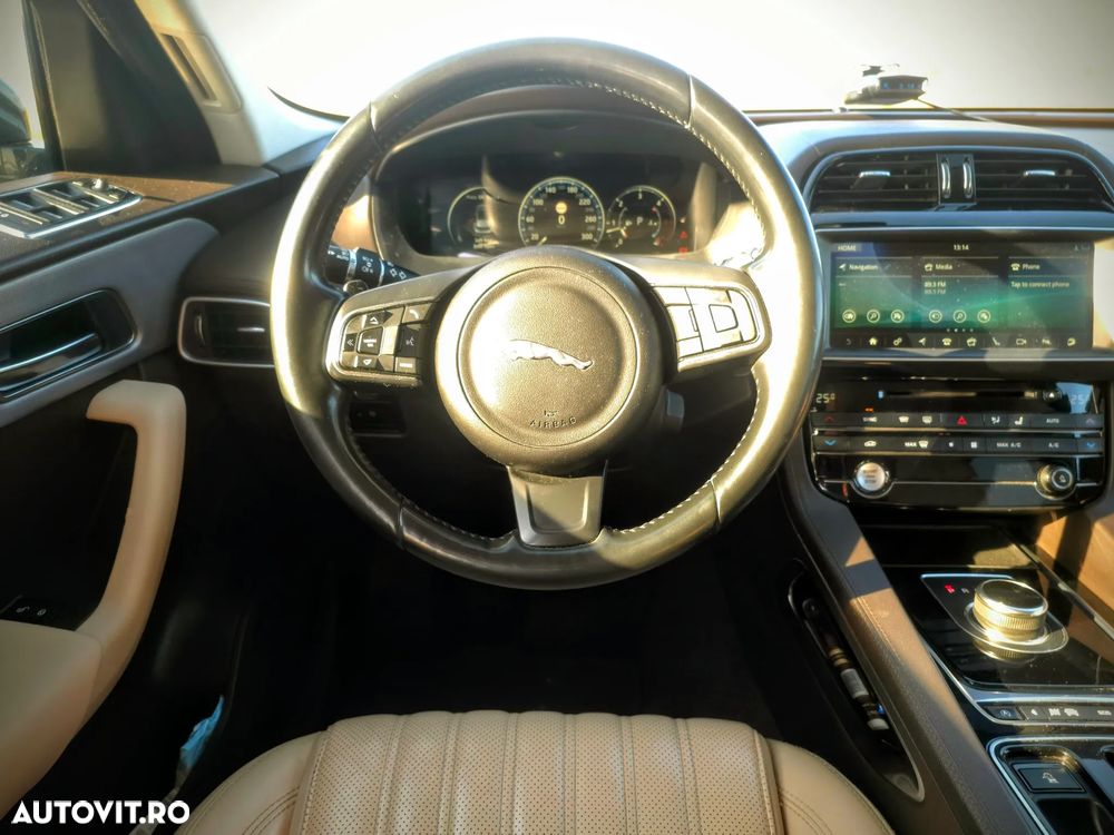 Jaguar F-Pace 30d AWD Prestige - 7
