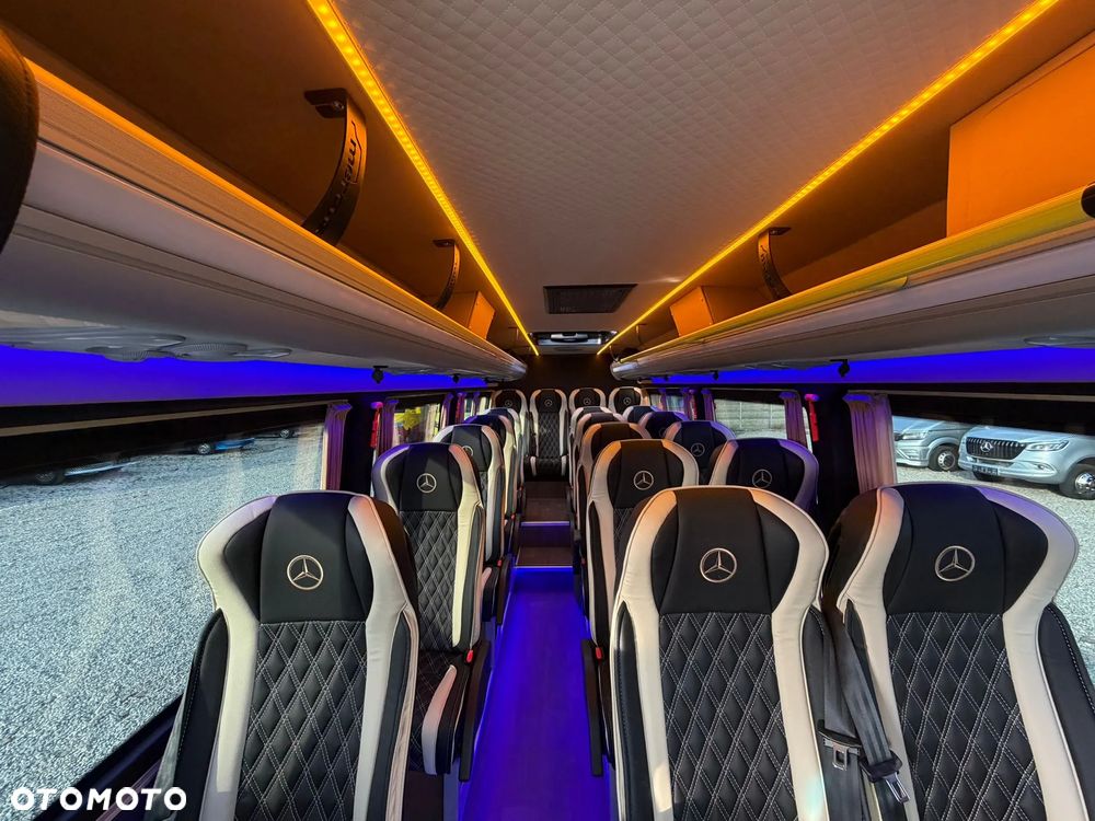 Mercedes-Benz Sprinter 519 - 26
