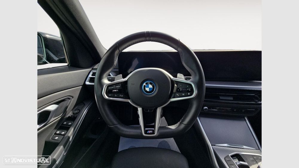 BMW 330 e Pack Desportivo M Auto - 12