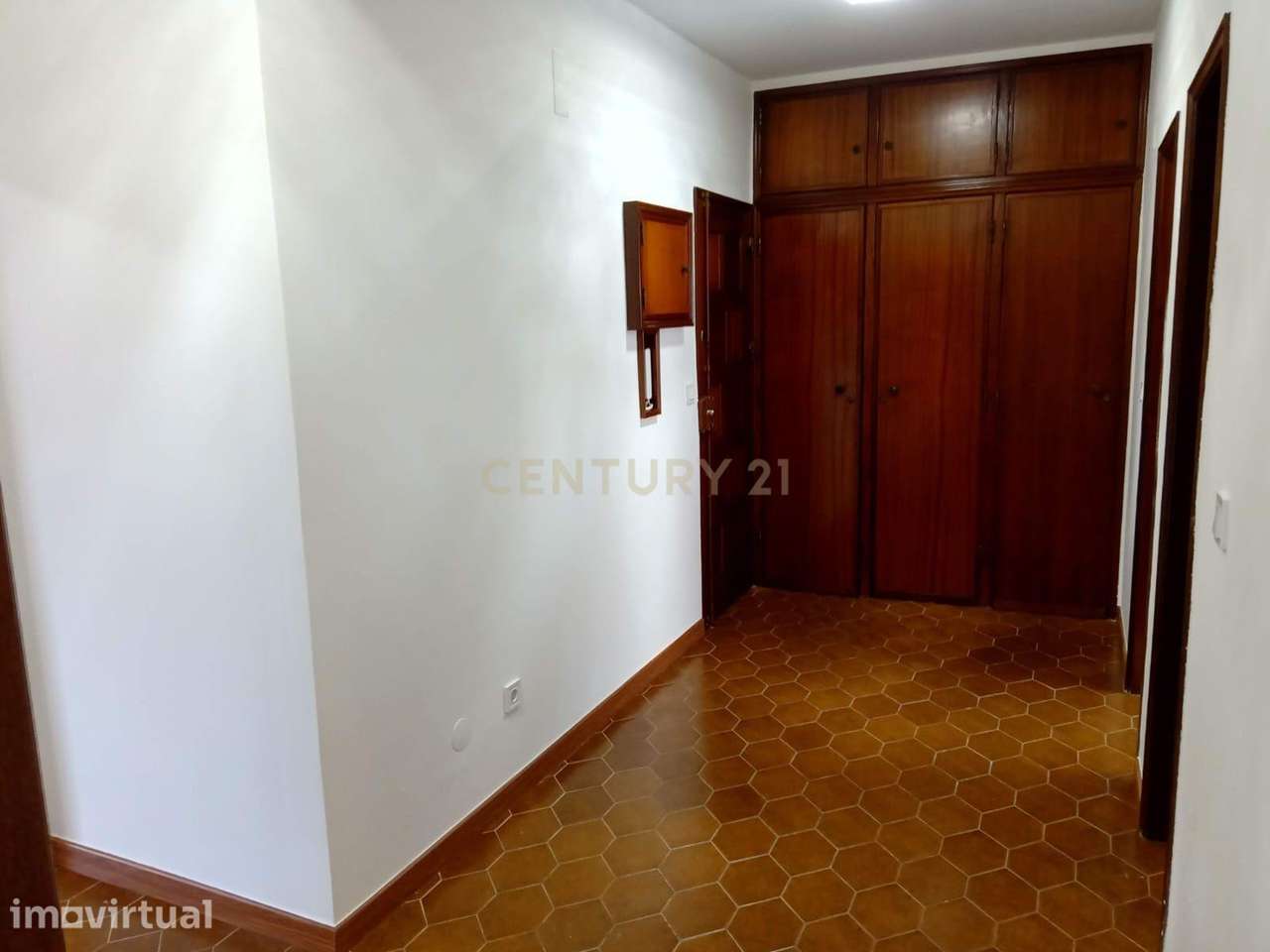 Apartamento T3 Remodelado em Palmela – Espaço, Conforto e Luminosidade - Grande imagem: 2/18